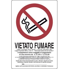 cartello "vietato fumare" con nominativo addetto alla vigilanza